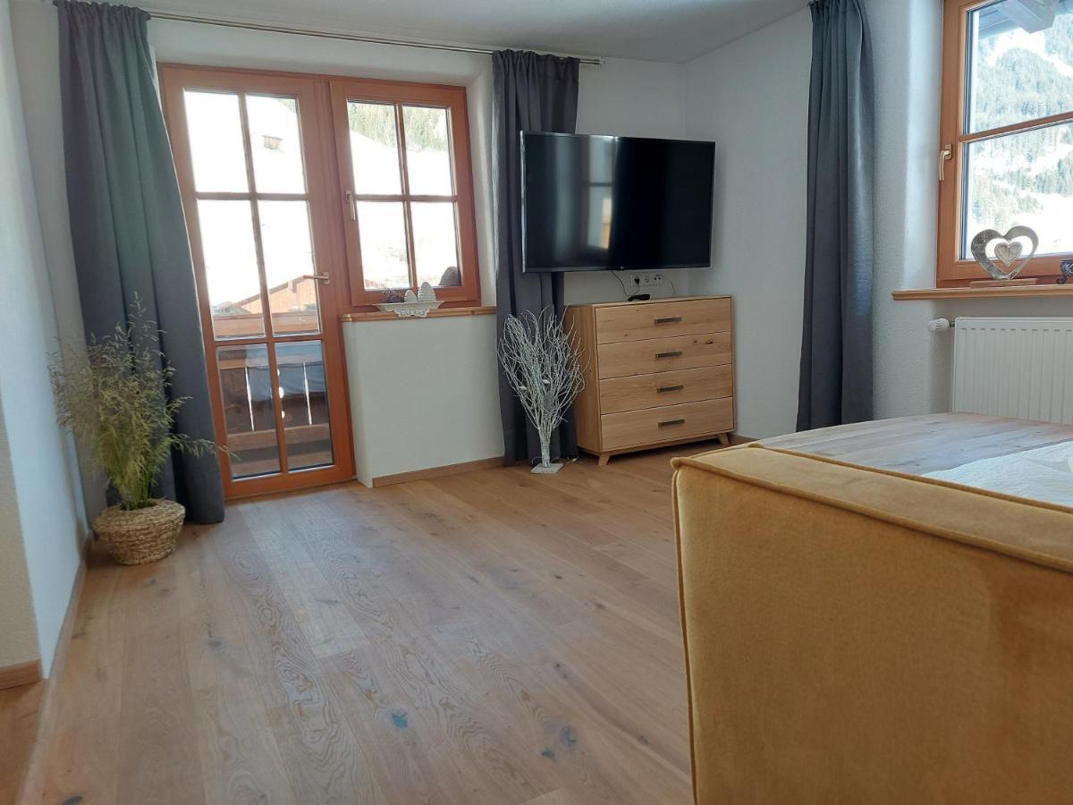 Appartement Foersterhaus à Holzgau Extérieur photo